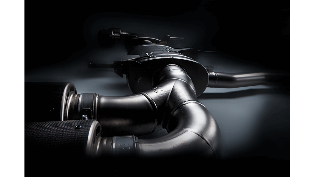 Akrapovic Nissan GT-R R35 – “Evolution Race Line” Titanium Uitlaat Systeem