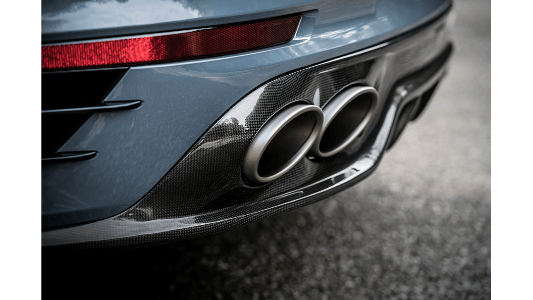 Akrapovic Porsche 911 Turbo / Turbo S (991.2) Gloss Carbon Diffuser