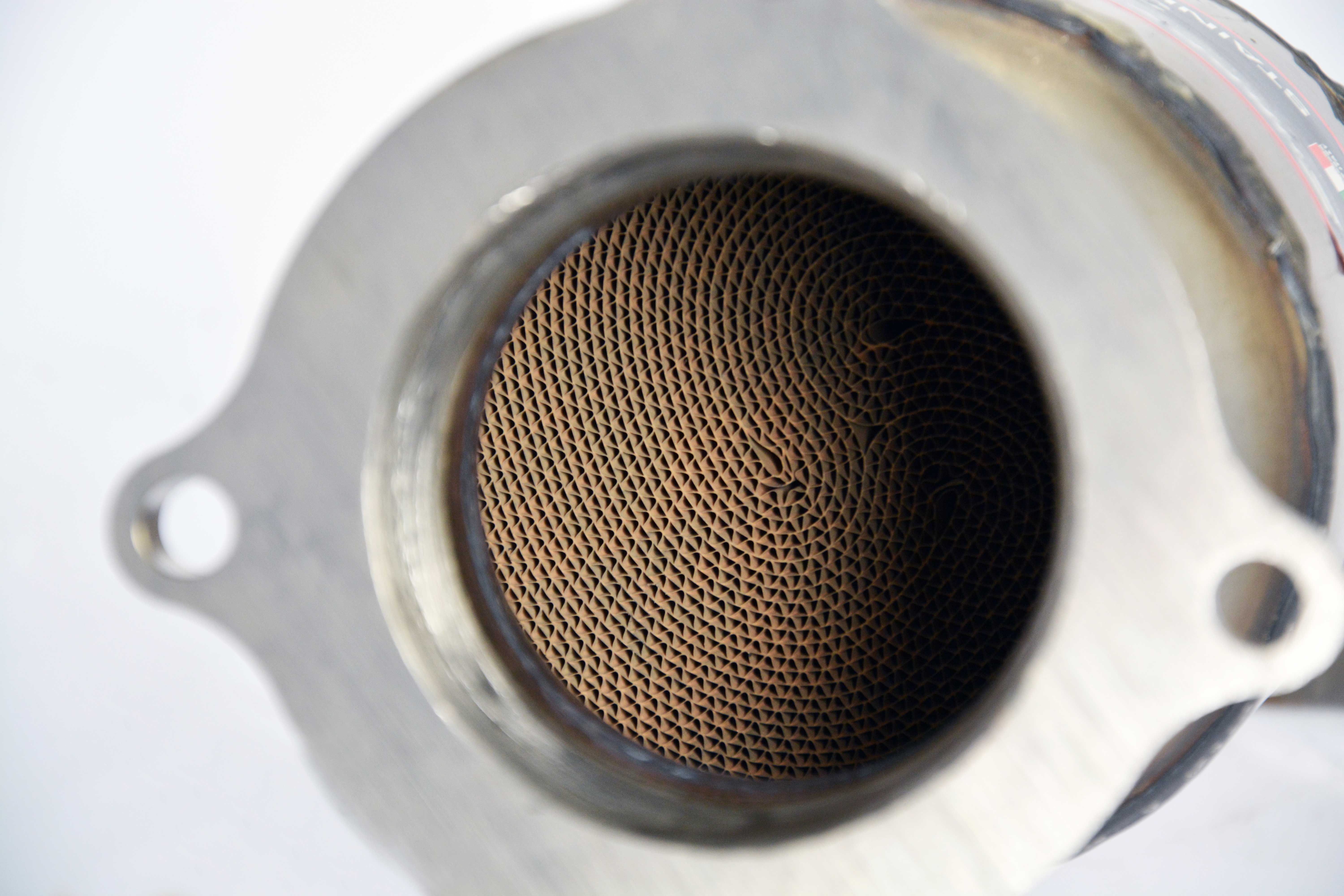 AUDI A4 B9 (Sedan / Avant) QUATTRO 2.0 TFSI (252 Hp) 2016 Downpipe + Metallic catalytic converter (L
