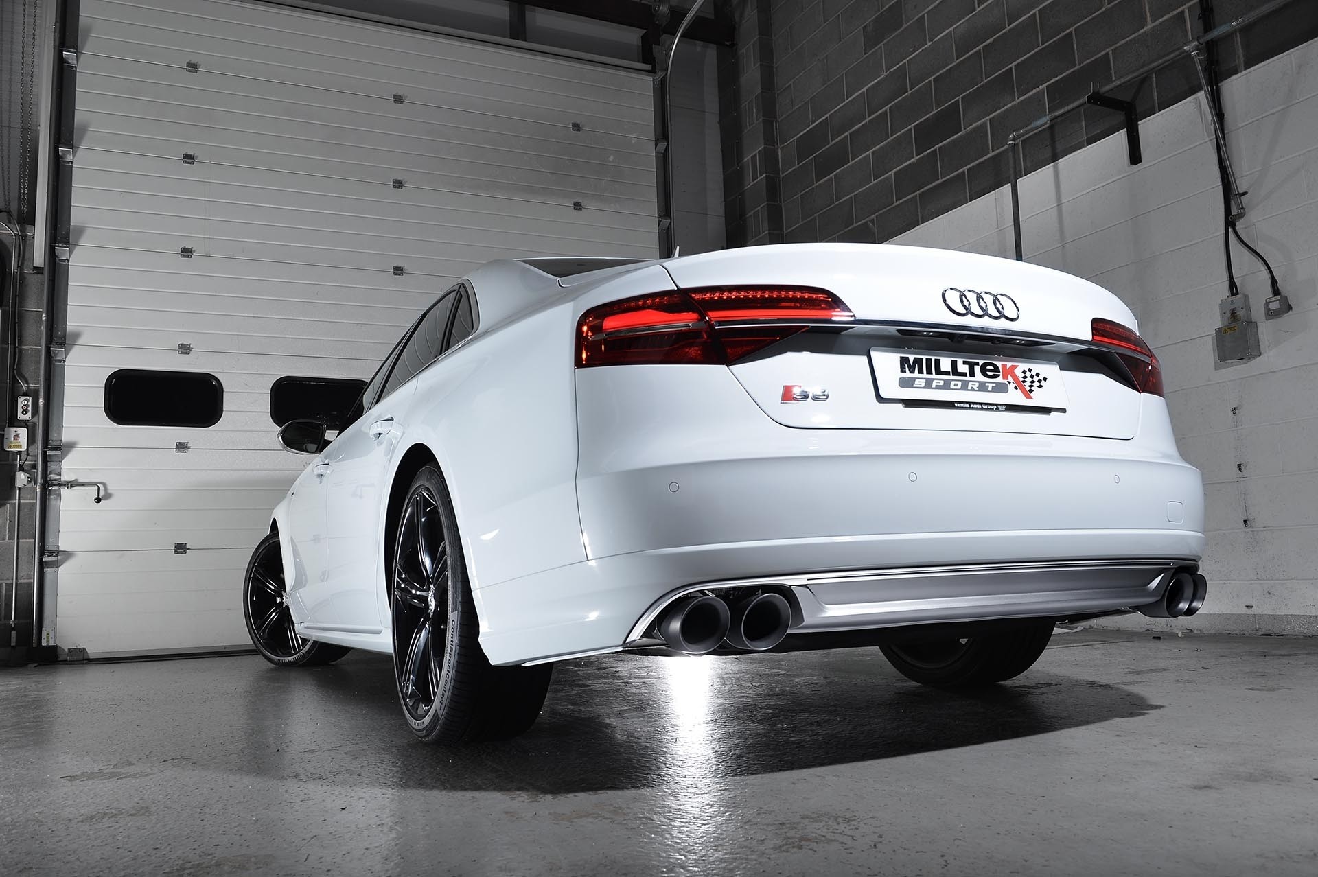 Audi S8 4.0 TFSI Cat-back Milltek Non-resonated Polished-Tip