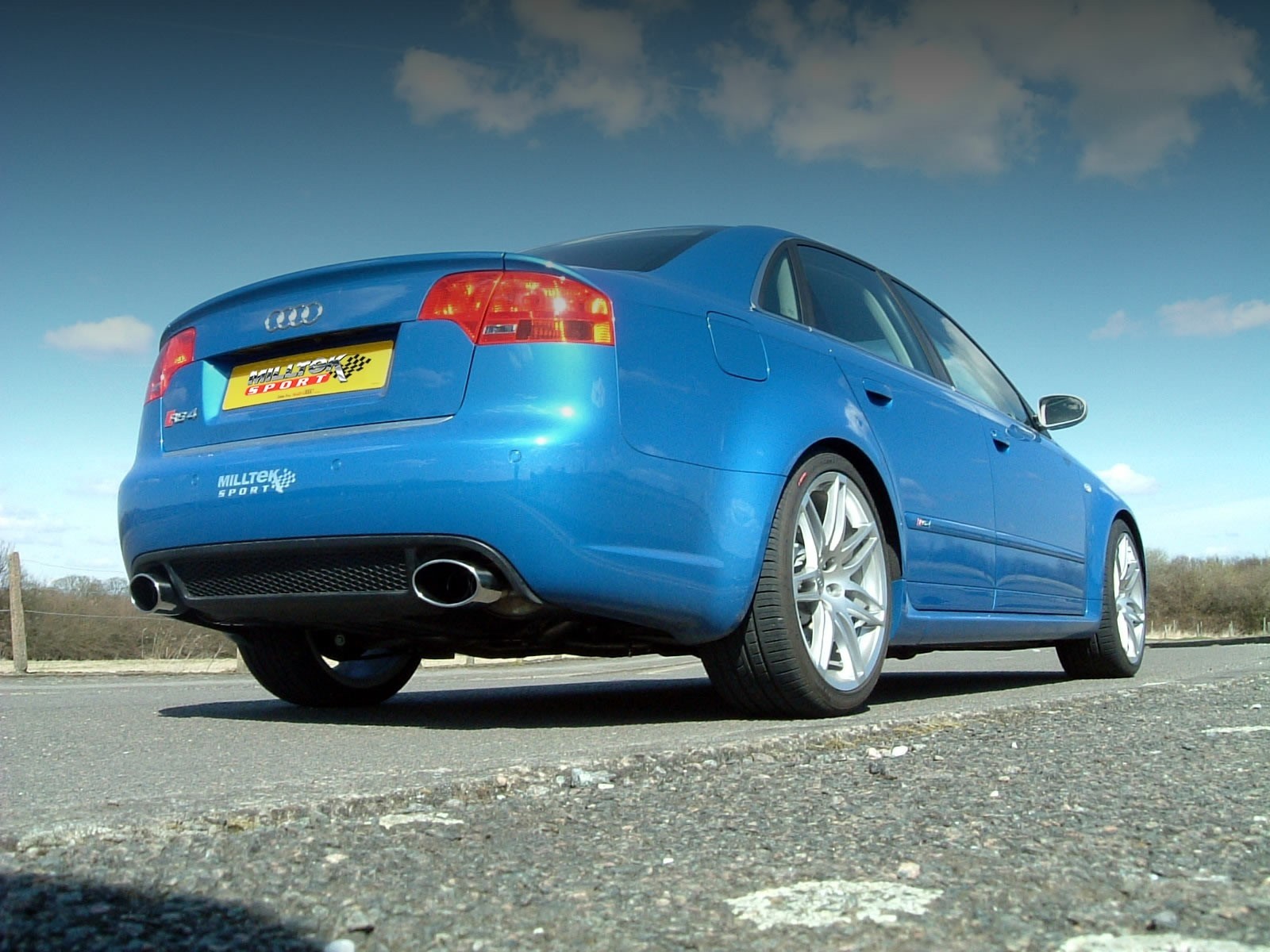 Milltek Audi RS4 B7 cat-back systeem met links + rechts gepolijs