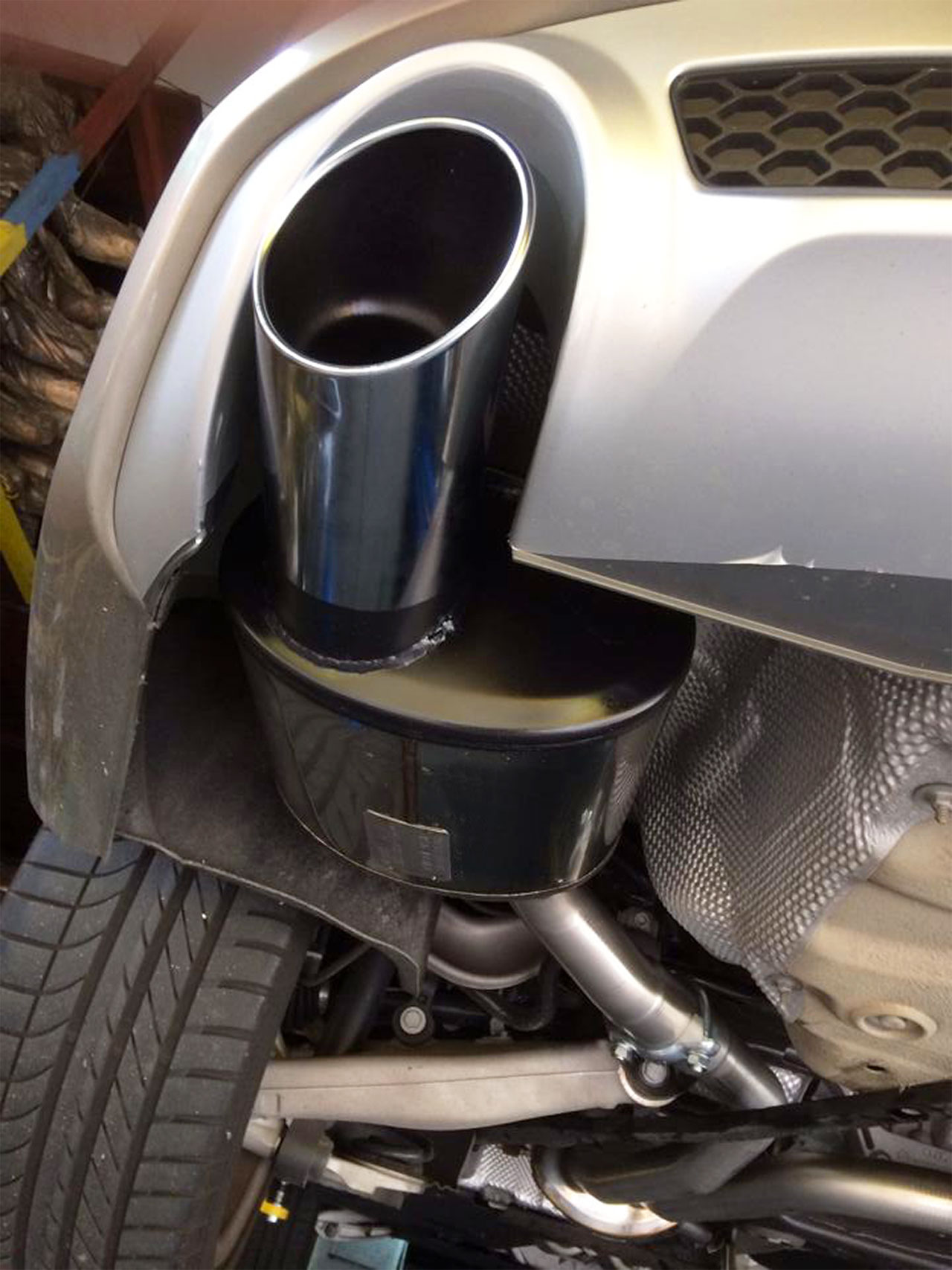 AUDI A6 C7 4G (Sedan + Avant) 2.0 TFSI (211 Hp) 2011 -> 2012 Rear exhaust Left O100
