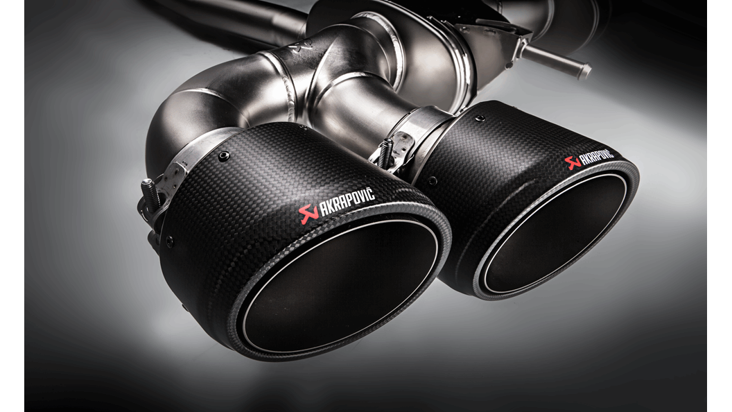 Akrapovic Nissan GT-R R35 – “Evolution Race Line” Titanium Uitlaat Systeem